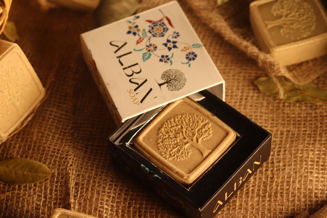Alban_Orient_Gold_Almond_Nectar_soap